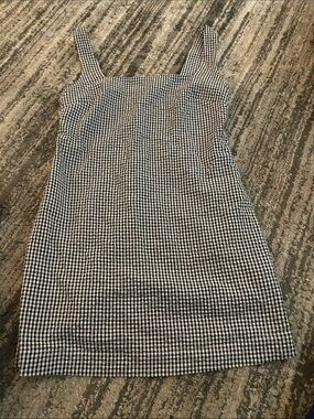 Womens Joes size 6 black and white mini dress